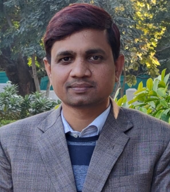 शिक्षक माधव पटेल